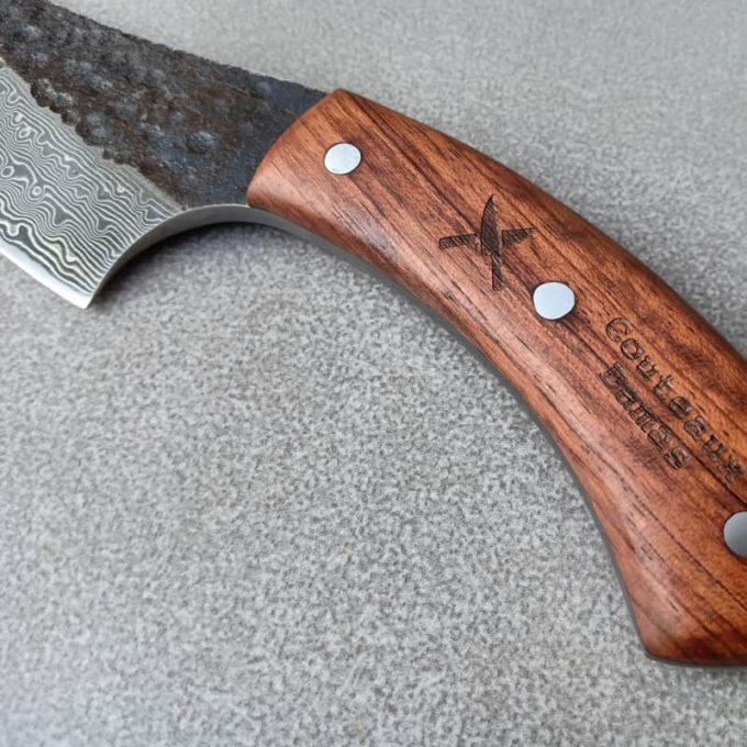 Forged damascus picnic knife handle