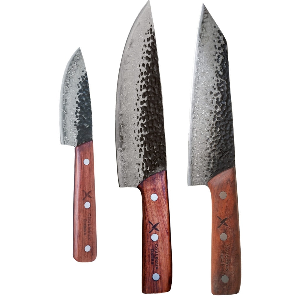 https://damasknives.b-cdn.net/wp-content/uploads/2021/03/3-pattern-welded-chef-set-1-1024x1024.jpg