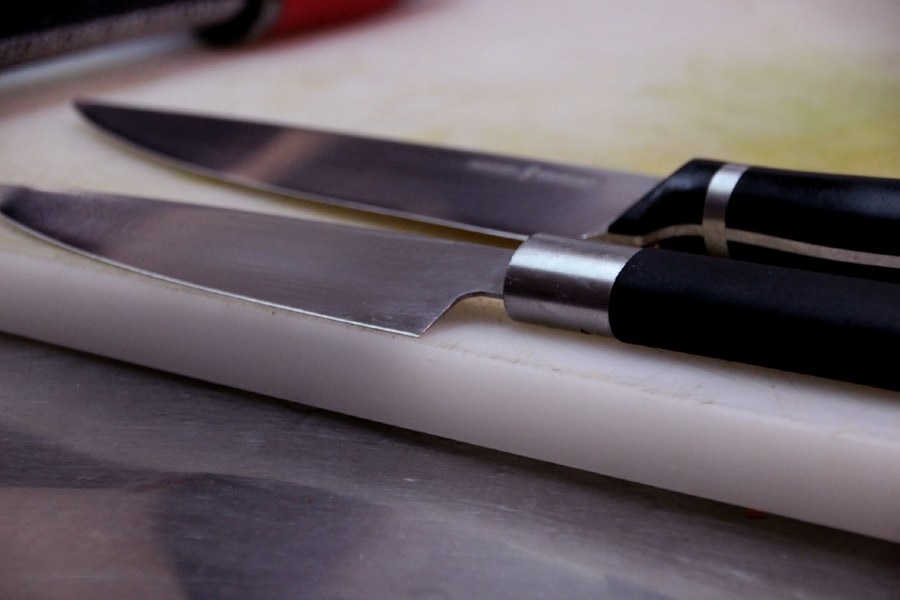 Stainless Steel knives vs Damascus knives